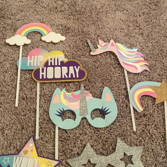 Unicorn party decor photo booth props and selfie frame - Picture 2 of 4